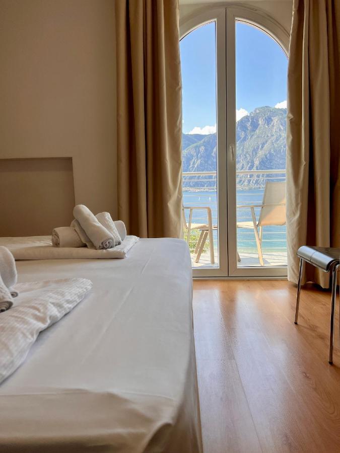 Albergo San Remo Малчезине Екстериор снимка