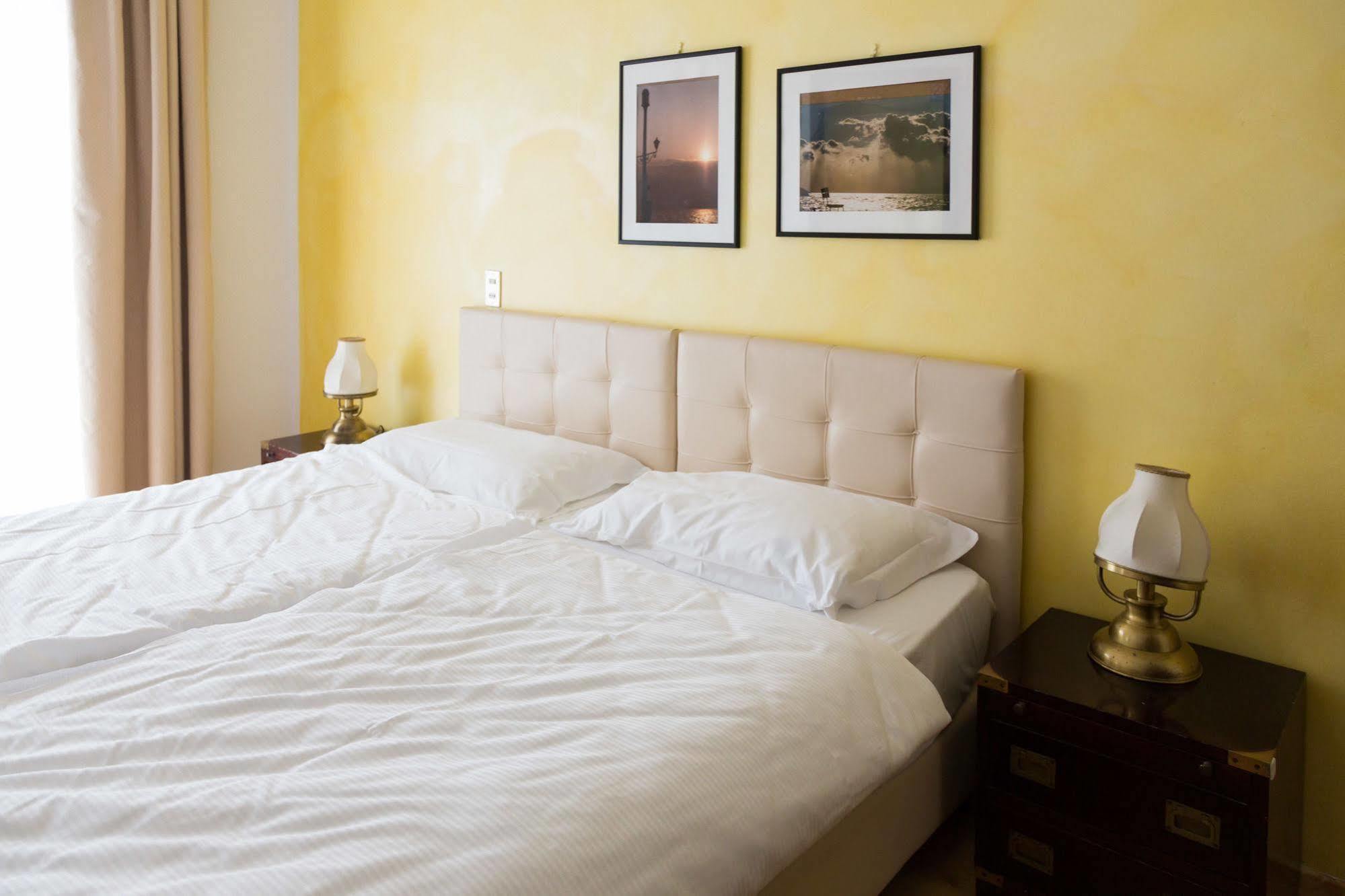 Albergo San Remo Малчезине Екстериор снимка